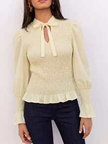 Nöista A Loose-Fitting Vintage-Style Blouse With Lace Trim. Perfect For Fall Winter Outfits, Elegant Looks And Christmas Celebrations. - Apricot - View 3