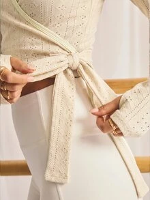 Aralina 女款鏤空刺繡側綁繩結運動T恤 - 黃色 - 查看 3