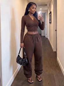 Slaydiva Women's Cross-Cut Cropped Long Sleeve Top And Elastic Waist Pants 2 Pieces Set - Brown - View 3