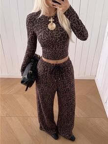SHEIN EZwear 秋季新款復古棕色豹紋圖案抓皺長袖T恤與長褲兩件套，復古學院風，適合秋冬、畢業季、返校、派對、聚會 - 彩色 - 查看 3