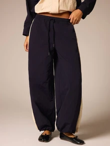 Athîral Women's Casual Deep Blue Low Waist Drawstring Waist Nylon Colorblock Wide Leg Sports Pants, With Pockets And Ankle Drawstring, Suitable For Autumn/Winter, Spring/Summer, Commuting, Outings, Gym, Hiking, Airport Casual - Navy Blue - View 1