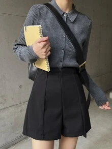 FRIFUL 女款休閒純色高腰短褲校園風 - 黑色 - 查看 3