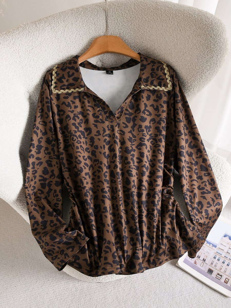 CosyJoli Plus Leopard Print Contrast Trim Tee - Multicolor - View 1