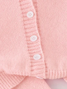 SHEIN 2件組少女毛衣套裝，柔軟保暖奶油黃百搭V領連帽單排扣開襟衫搭配同款直筒毛衣長褲，甜美可愛風，適中厚度，整齊下擺，貼身袖口，親膚柔軟，亮色調，適合日常休閒穿著、上學、旅行、聚會等場合，秋冬必備 - 粉色 - 查看 4