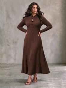 Linhara CURVE Plus Solid Rib-Knit Frog Button Front Dress - Brown - View 8