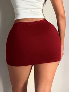 SHEIN SXY 大尺碼女款純色基本款黑色性感休閒迷你緊身裙（附內搭打底褲），適合秋季約會之夜、電音派對、演唱會 - 紅色 - 查看 2
