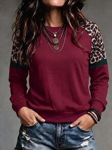 Hansera Sweatshirt Raglan Patchwork Motif Leopard Burgundy Modis untuk Wanita Paruh Baya - MultiWarna - View 1