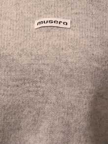 MUSERA ESSENTIALS كنزة صوفية رمادية مطرزة بشعار فضفاضة الرقبة دائرية محبوكة أساسيات مريحة دافئة للخريف والشتاء - رمادي - مشاهدة 6