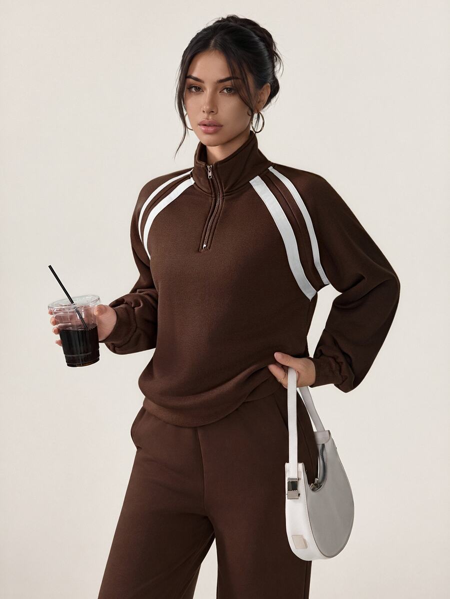 Sovereign Charm Sovereign Charm Sweatshirt Olahraga Lengan Panjang Wanita Bergaris dengan Resleting Setengah - Coklat - View 1