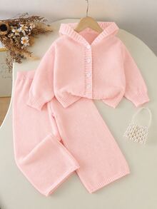 SHEIN 2件組少女毛衣套裝，柔軟保暖奶油黃百搭V領連帽單排扣開襟衫搭配同款直筒毛衣長褲，甜美可愛風，適中厚度，整齊下擺，貼身袖口，親膚柔軟，亮色調，適合日常休閒穿著、上學、旅行、聚會等場合，秋冬必備 - 粉色 - 查看 1