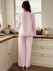 Snug Reverie طقم بيجامة نسائي بحجم قياسي بطبعة خطوط وقلوب، أكمام طويلة وبنطال طويل، بأسلوب رومانسي منعش، ملابس منزلية مريحة، مناسب لجميع الفصول - وردي فاتح - مشاهدة 2