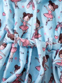 SHEIN 秋冬針織雙面法蘭絨連帽長袖芭蕾女孩熱銷可愛圖案藍色數位印花布料舒適柔軟親膚保暖單件睡袍居家服 - 藍色 - 查看 5