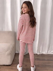 SHEIN Vintaside Kids 女童軟綿復古條紋上衣，圓弧下擺，配寬鬆長褲，修身輕量春/秋開學套裝 - 紅色 - 查看 2