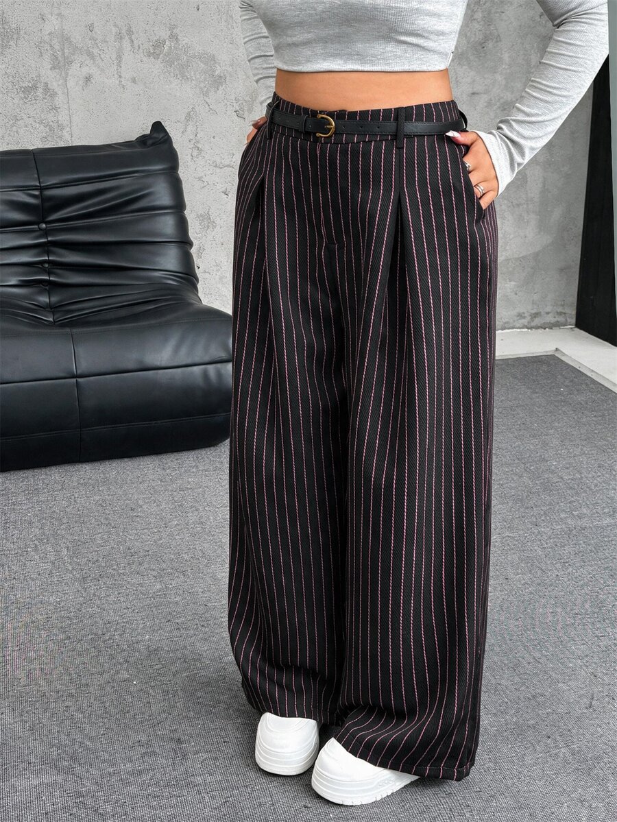SHEIN EZwear 大尺碼純色鈕扣開合休閒寬腿褲附腰帶 秋冬款 - 黑色 - 查看 1