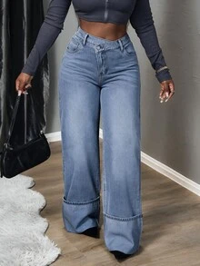 SHEIN Tall CURVE بنطلون جينز مقاس كبير بخصر متقاطع وأزرار وقصة فضفاضة - الأزرق - مشاهدة 1