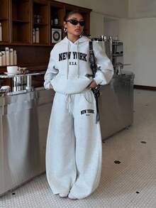 SHEIN EZwear 字母圖案落肩抽繩連帽衛衣與寬腿運動褲套裝 - 淺灰色 - 查看 3