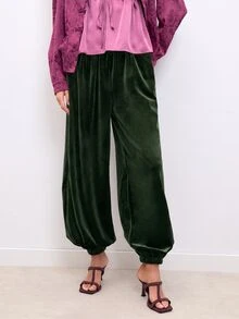Nöista Smart Velvet Balloon Pants. Perfect For Fall Winter Outfits, Elegant Looks And Christmas Celebrations. - Olive Green - View 3