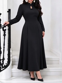Modelyn Plus Size Black Long Sleeve A-Line Muslim Elegant Dress With Stand Collar, Frog Buttons And Water Drop Neckline - Black - View 3