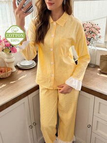 Snug Reverie Pyjamasset i 100 % bomull för kvinnor med krage, enkelknäppning, volangmanschetter, lång ärm och långa byxor - Gul - Visa 7