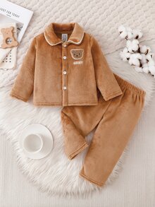 SHEIN 秋冬雙面法蘭絨男嬰家居服套裝，柔軟絨毛布料，黃褐色領口開襟長袖上衣附口袋，BABY刺繡，寬鬆舒適長褲，2件套，冬季風格 - 卡其色 - 查看 5