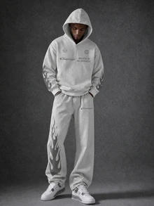 Manfinity Hypemode Set Kasual Pria Gaya Jalanan, Hoodie Motif Api Abu-abu dengan Cetakan Bahasa Inggris, Celana Longgar Motif Api, Pakaian Lengkap Gaya Jalanan, Serbaguna untuk Sehari-hari - MultiWarna - View 2