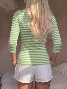 SHEIN EZwear 休閒極簡風 95%棉 性感露肩 藍綠色條紋短袖T恤，適合春夏穿搭，藍綠條紋顯白，夏季上衣，適用日常通勤、約會、聚會，秋冬春夏皆宜，聖誕節、新年、感恩節、派對、婚禮、海灘、畢業典禮，時尚款 - 彩色 - 查看 2