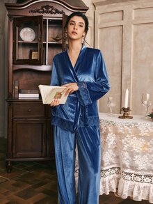 Côtesoire 法式優雅刺繡蕾絲拼接綁帶天鵝絨女款睡衣套裝 - 淺藍色 - 查看 5
