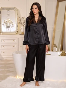 LuxeNights Setelan Piyama Celana Panjang Lengan Panjang Berkerut Leher V Berbahan Satin Hitam untuk Wanita - Hitam - View 6