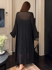 Dazy Plus Plus Size Women's Contrast Lace Robe And Ditsy Floral Camisole Dress Loungewear Elegant Set - Black - View 2
