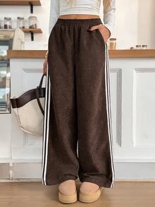 Easowa Celana Panjang Kasual Longgar Wanita Motif Garis-Garis dengan Blok Warna dan Saku - Coklat - View 2