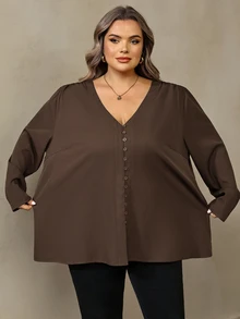 SHEIN CURVE+ ملابس علوية نسائي مقاس كبير بلون موحد بياقة على شكل حرف V وأكمام طويلة وتصميم أزرار، ملابس علوية للخروجات اليومية والتنقل في الخريف/الشتاء، 5XL-8XL - بني - مشاهدة 6