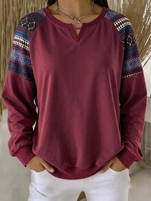 SHEIN LUNE CURVE كنزة رياضية نسائية مقاس كبير للربيع/الخريف، كاجوال بسيطة متعددة الاستخدامات، بقصة ضيقة وياقة على شكل حرف V، مع طباعة بنمط وتصميم رقع مضلع وأكمام طويلة راجلان، مناسبة للتنقل اليومي وتجمعات الأصدقاء والعودة إلى المدرسة والكريسماس - متعدد الألوان - مشاهدة 3