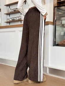Easowa Celana Panjang Kasual Longgar Wanita Motif Garis-Garis dengan Blok Warna dan Saku - Coklat - View 4