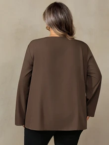 SHEIN CURVE+ ملابس علوية نسائي مقاس كبير بلون موحد بياقة على شكل حرف V وأكمام طويلة وتصميم أزرار، ملابس علوية للخروجات اليومية والتنقل في الخريف/الشتاء، 5XL-8XL - بني - مشاهدة 2