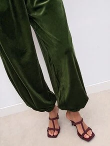 Nöista Smart Velvet Balloon Pants. Perfect For Fall Winter Outfits, Elegant Looks And Christmas Celebrations. - Olive Green - View 2