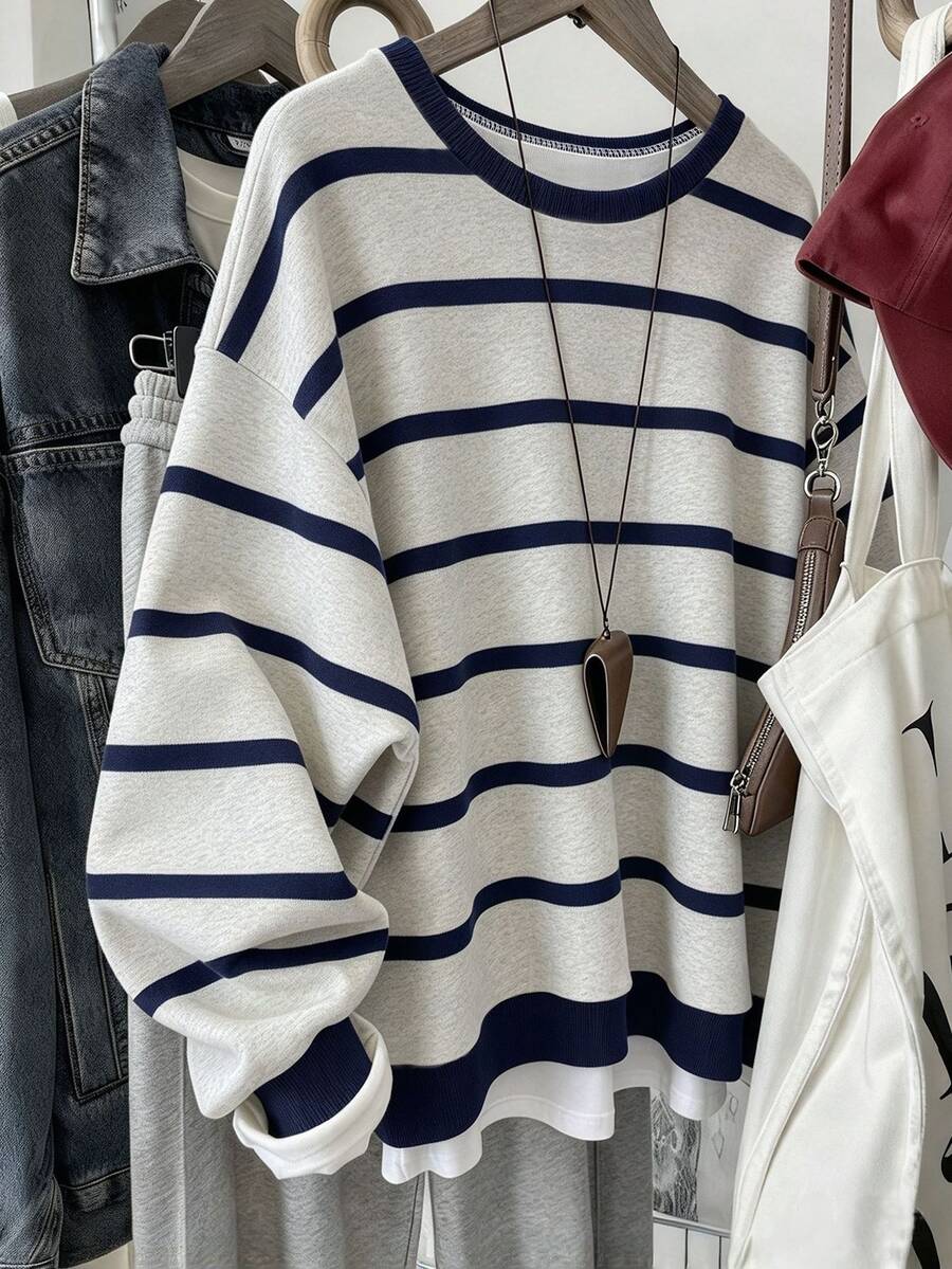 SHEIN 青少年女孩美式風圓領運動衫 海軍藍條紋印花,舒適冬季女孩套裝,冬季長袖上衣,舒適冬季運動衫,淺麻灰色 - 彩色 - 查看 1