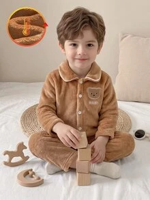 SHEIN 秋冬雙面法蘭絨男嬰家居服套裝，柔軟絨毛布料，黃褐色領口開襟長袖上衣附口袋，BABY刺繡，寬鬆舒適長褲，2件套，冬季風格 - 卡其色 - 查看 9