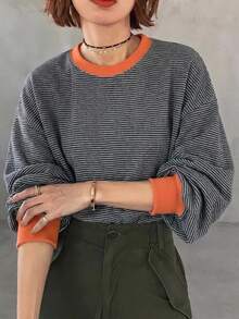 FRIFUL 女款條紋圓領落肩長袖休閒寬鬆T恤 度假風 - 灰色 - 查看 3