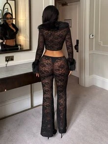 SHEIN SXY طقم نسائي جديد من قطعتين من الفرو الصناعي والدانتيل المتباين بتصميم مثير - الأسود - مشاهدة 2