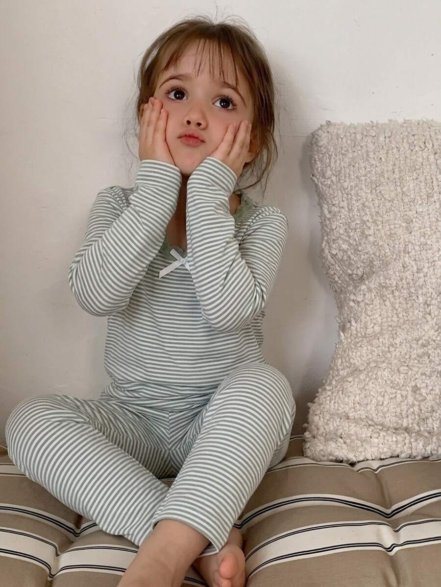 Hapijoa Young Girl Bow Decor Striped Long Sleeve Top And Pants Loungewear - Green - View 1