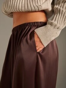 Athîral Women's Casual Solid Color Pleated 3/4 Length Pants - Coffee Brown - View 6