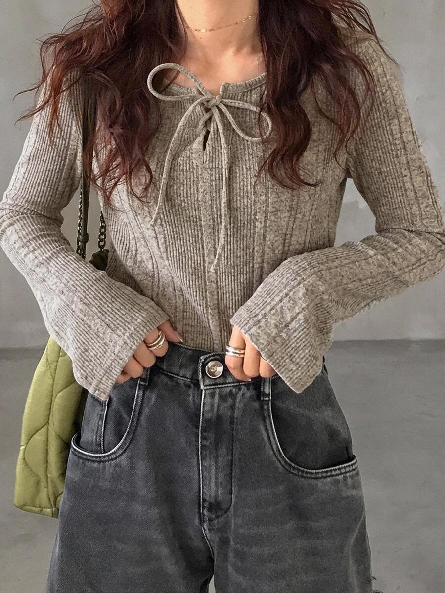 FRIFUL 女款素色前綁帶長袖休閒簡約T恤,日常穿著夏季款 - 杏色 - 查看 1
