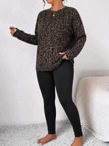 SHEIN Frenchy طقم نسائي من قطعتين بمقاس كبير، ملابس علوية بأكمام طويلة وطبعة نمر عتيقة، تصميم كاجوال بسيط بطبعة شاملة - متعدد الألوان - مشاهدة 4