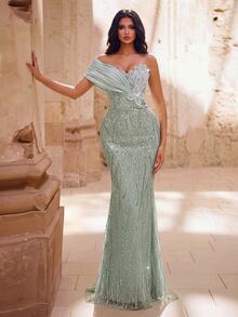 Coutiva Green Beaded Floral Design Formal Evening Wedding Guest Elegant Slim Fit Dress - Green - View 1
