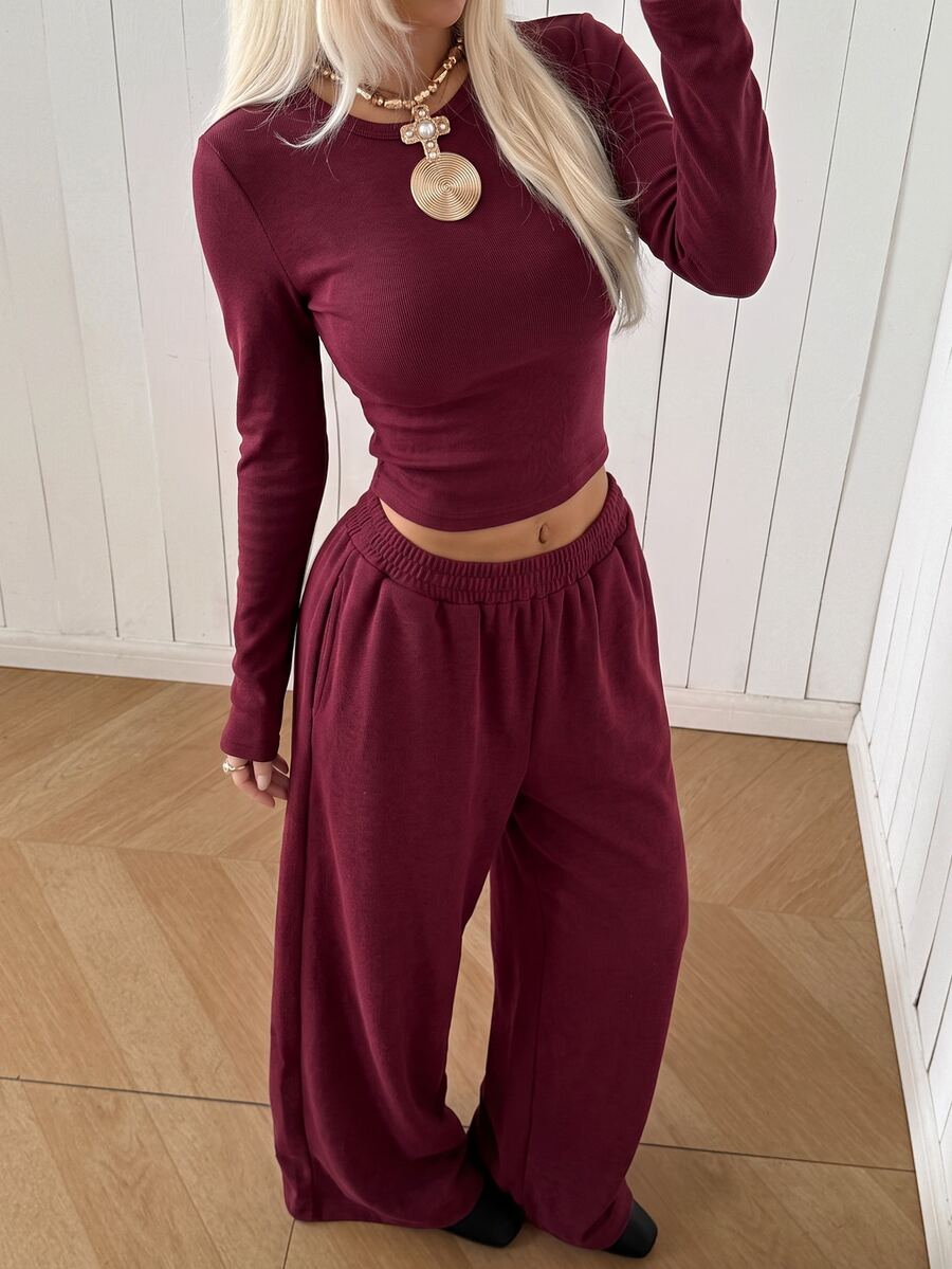 SHEIN EZwear 米色針織女款圓領長袖T恤與長褲套裝,居家旅行秋季休閒 - 酒紅色 - 查看 1