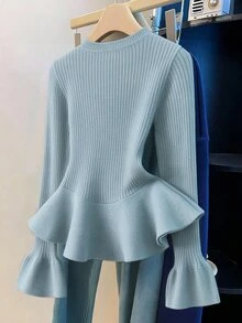 Franclia 優雅通勤風素色荷葉邊下擺喇叭袖針織衫 - 天藍色 - 查看 2
