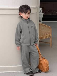 Dazy Kids Young Boys Stand Collar Zipper Casual Long Sleeve Loose Sweatshirt Top + Straight Leg Pants 2 Pieces Set - Grey - View 7