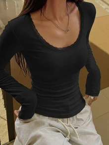 DAZY 女款純色對比蕾絲V領長袖荷葉邊T恤 Y2K - 黑色 - 查看 3