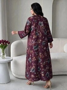 Al Najma 大尺碼女款棕色深色花卉印花方領對比飾邊七分袖寬鬆洋裝，杜拜中東秋季正式卡夫坦長袍 - 中紫紅色 - 查看 3
