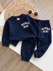 SHEIN Playful Pals 中性款秋冬圓領長袖運動衫與慢跑褲套裝，MAMA'S MINI 字母印花柔軟運動衫嬰兒套裝，寬鬆休閒幼兒男孩居家與戶外日常穿著 - 寶藍色 - 查看 3